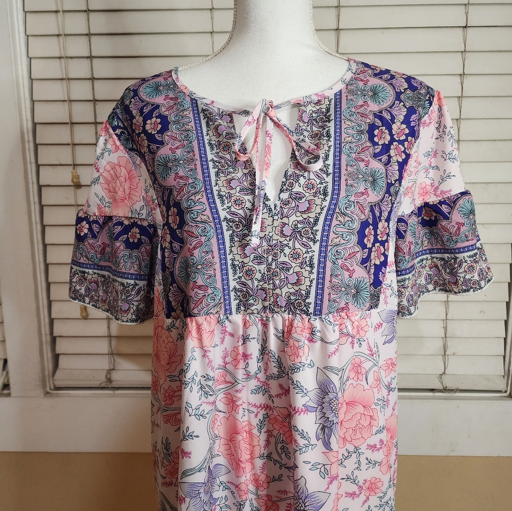 Noracora Women's Floral Shift Dress - Picture 3 of 11